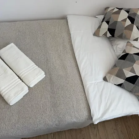 Apartment Ministudio Wlochy, Lotnisko Chopina , Blu *