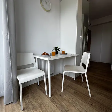 דירה Ministudio Wlochy, Lotnisko Chopina , Blu ורשה