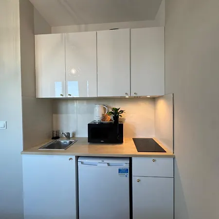 Ministudio Wlochy, Lotnisko Chopina , Blu דירה