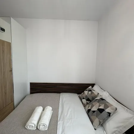 Apartamento Ministudio Wlochy, Lotnisko Chopina , Blu Varsóvia