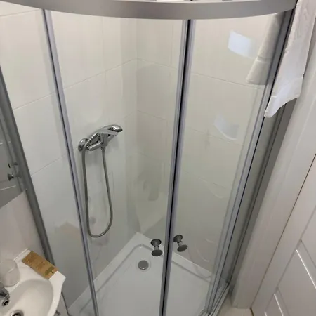 Apartamento Ministudio Wlochy, Lotnisko Chopina , Blu